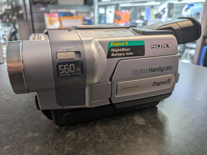 Sony Digital Handycam Camcorder DCR -Trv145e