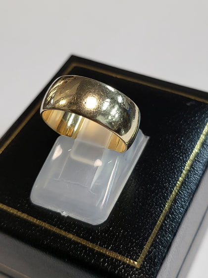 9ct Yellow Gold Band Ring - Size L/M - 3.97g