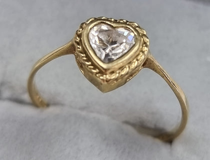 9ct Gold Heart Ring Size 