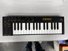 Behringer SWING 32-Key USB MIDI Controller Keyboard