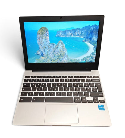 Samsung XE310XDA 64GB Chromebook**Unboxed**