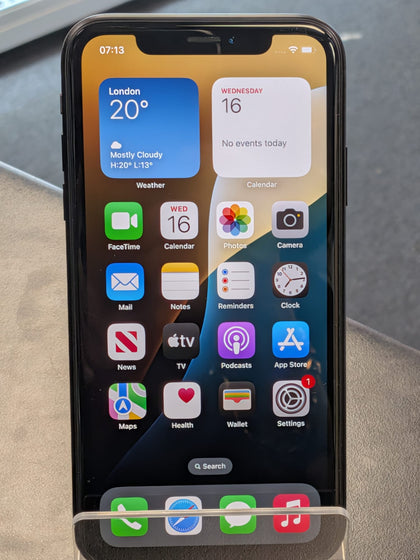 iPhone XR 64GB 89% Battery Health