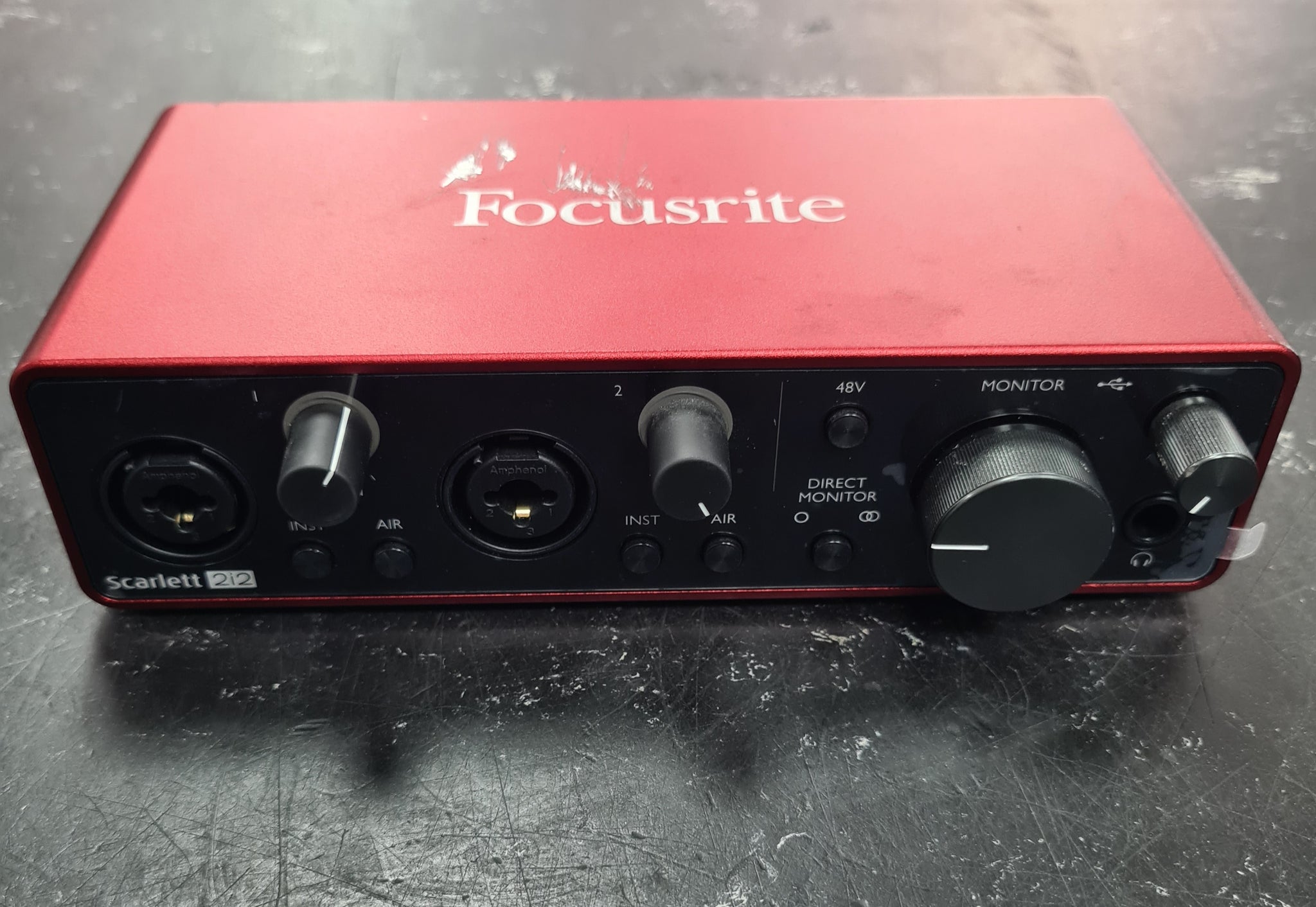 Focusrite Scarlett 2i2 Studio (3rd Gen) Audio Interface | Cash