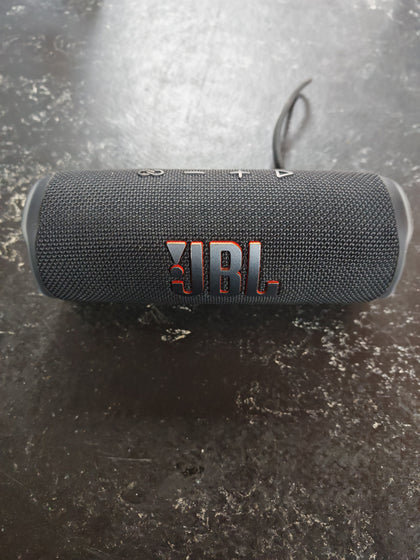 JBL Flip 6 Portable Speaker