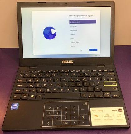 Asus E210M/N4020/4GB Ram/64GB SSD/11”/W11/B