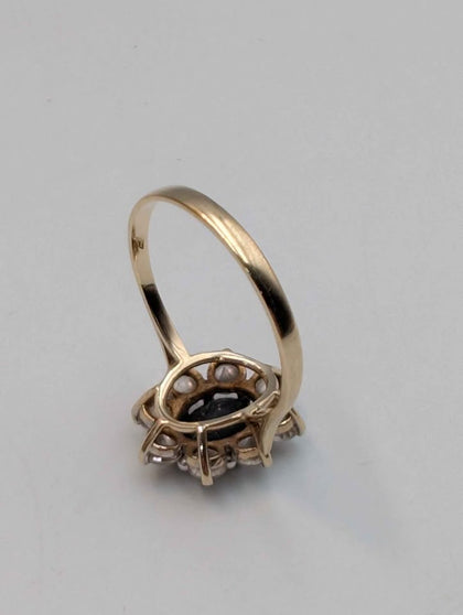 9ct Yellow Gold Cubic Zirconia And Sapphire Cluster Ring - 2.63 Grams - Size R