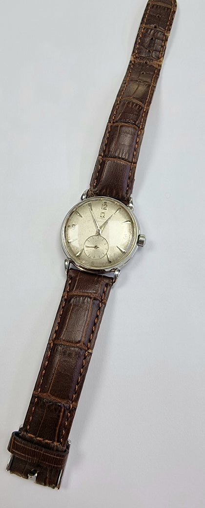 omega seamaster bumper 2402 1950's