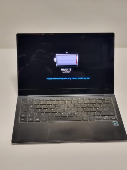 Samsung Galaxy Book Pro Intel Core i5 Windows 11 256GB 8GB.