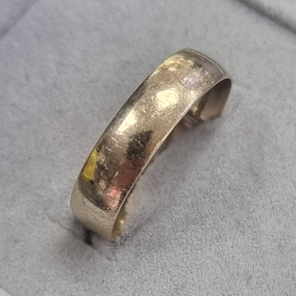 18ct Gold Band Size 