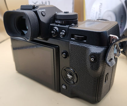 **SALE** Fujifilm X-H1 24.3MP - Body Only