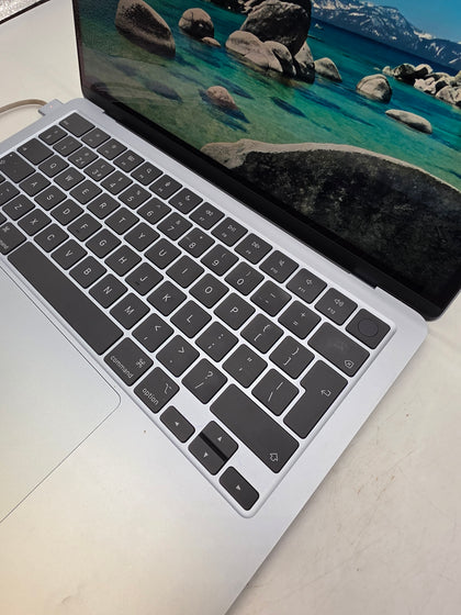 Apple Macbook Air m4 13