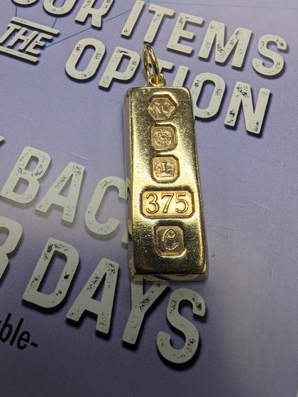 9CT GOLD BAR PENDANT PRESTON STORE.