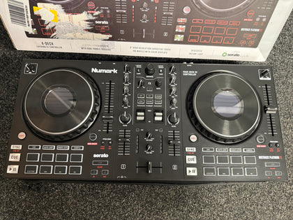 Numark Mixtrack Platinum FX - DJ Controller