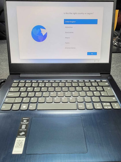 LENOVO IDEAPAD SLIM 3i Laptop - WIndows 11 - Intel n100 - 4GB RAM - 128GB SSD - 15