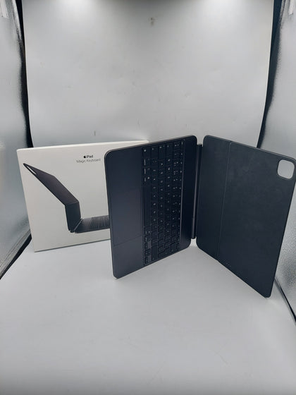 Apple Magic Keyboard for iPad Pro 13