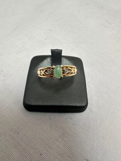 9ct Green Stone & Dia Yellow Gold Ring - Size S