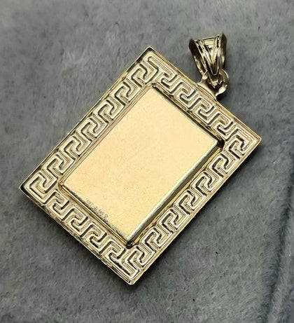 14ct Gold Virgin Mary Pendant