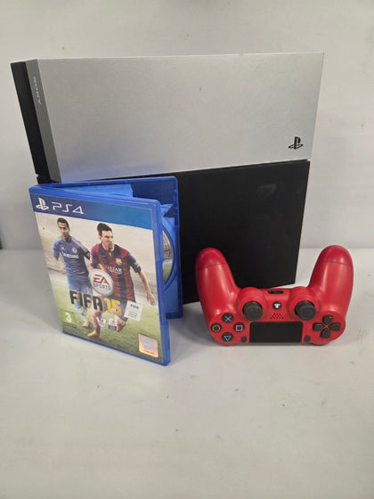 Sony PlayStation 4 500GB Black/ Silver Fifa 15 package