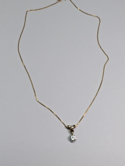 9CT GOLD CHAIN WITH PENDANT PRESTON STORE
