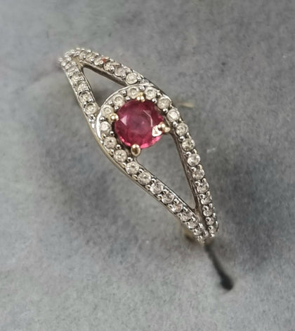 9ct Gold Diamond /Ruby Ring Size L1/2
