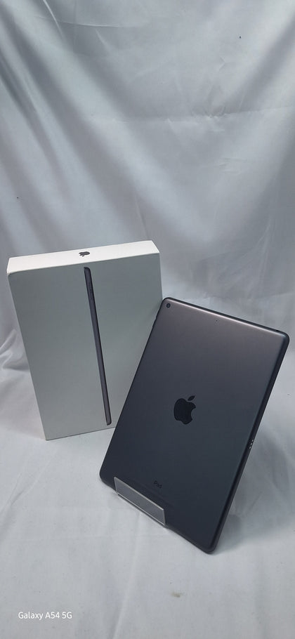Apple iPad 10.2 (2021) 9th gen 64GB Wi-Fi space grey boxed 100% Batt health