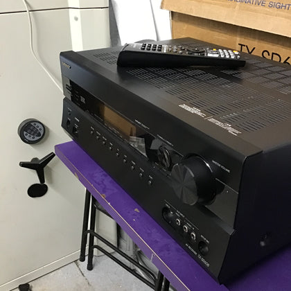 Onkyo TX-SR608 AV Receiever with remote.
