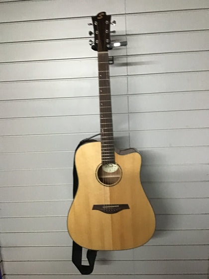Sevinia Solid Top Series Electro Acoustic Guitar + Soft Case