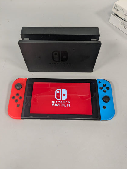 Nintendo Switch (Neon Red/Blue)