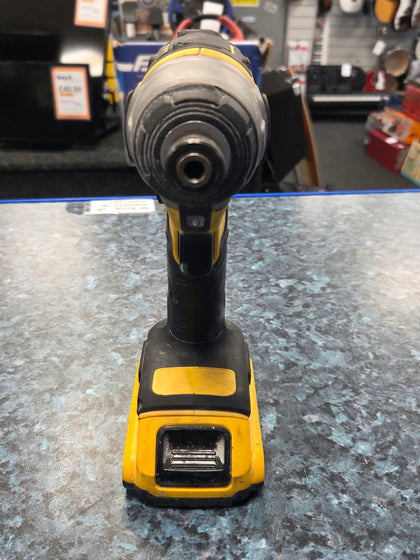 Dewalt dcf787 drill + 2ah battery