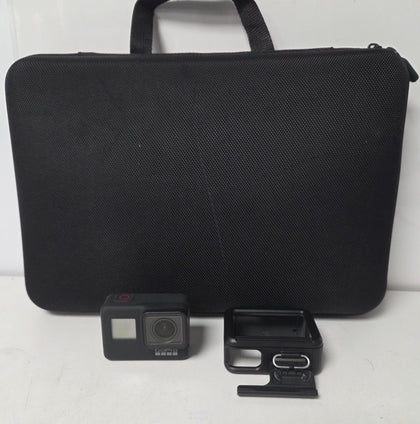 Go Pro Hero 7 Black 4k action camera & Case
