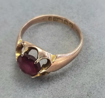 9ct Gold Ruby Ring size 