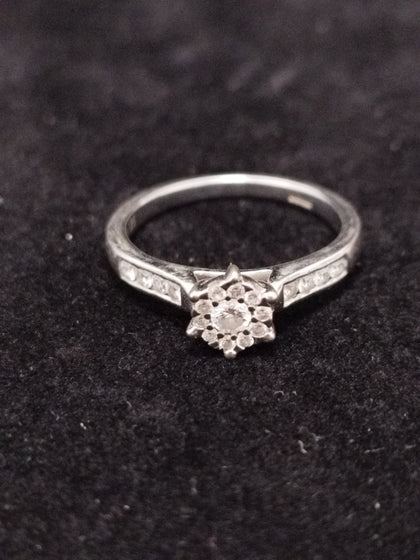 9ct Diamond Ring Size J