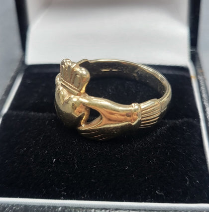 9ct Yellow Gold Cladagh Ring - 6.14G - Size Q. Hallmarked