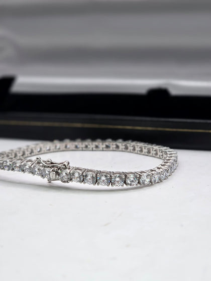 925 Sterling silver cz stone bracelet ,16.4 grams  hallmarked