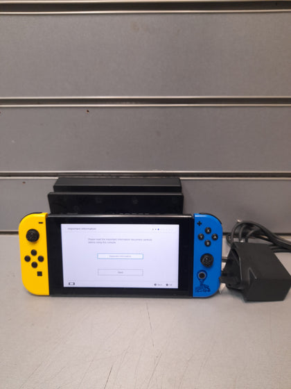 Nintendo Switch Fortnite Special Edition portable game Console