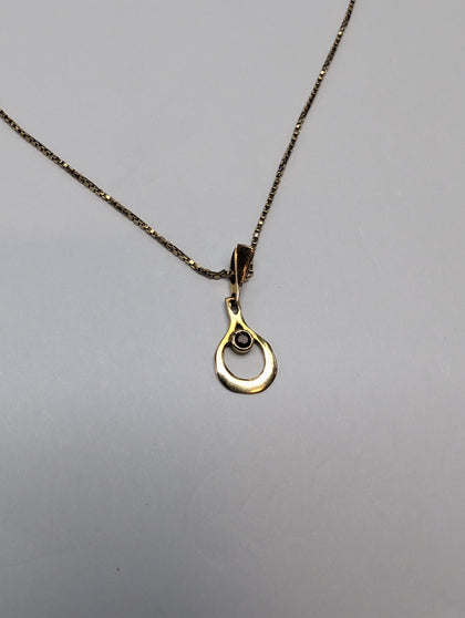 9CT GOLD CHAIN WITH PENDANT 17