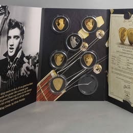 The Official Plectrum Collection Elvis Presley (NO 9CT GOLD COIN)