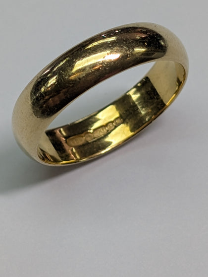 18CT GOLD WEDDING BAND RING SIZE R 1/2