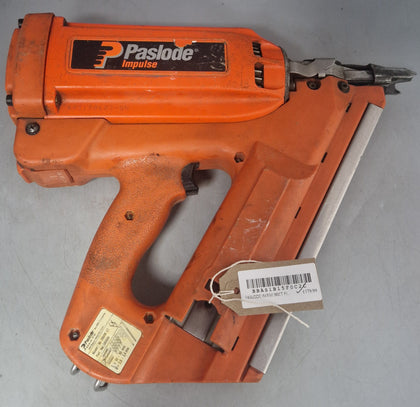 PASLODE IM350 90CT FIRST FIX GAS NAIL GUN. with case *collection only*.