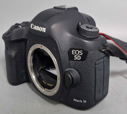 Canon EOS 5D Mark III Body Only