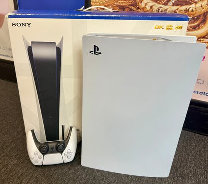 PlayStation 5Disc Edition Console 825gb - Boxed