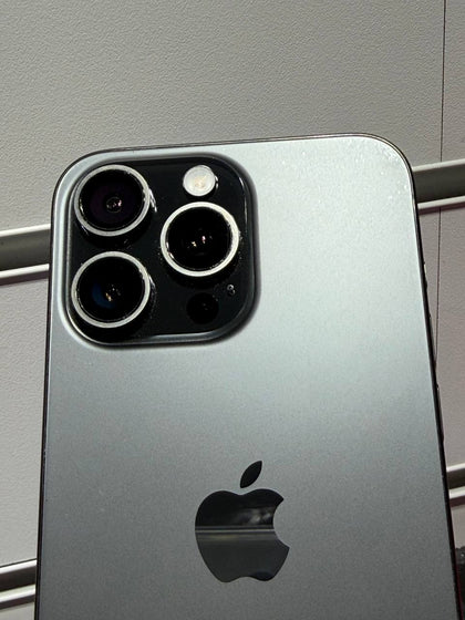 Apple iPhone 15 Pro Max 256GB Black Titanium - Battery Health 88%
