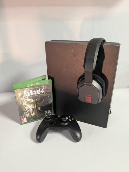 Microsoft Xbox One x 1TB  Fallout 4 & Headset Package