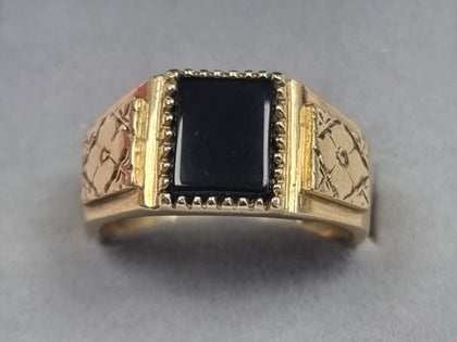 9ct Gold Onyx Ring Size 