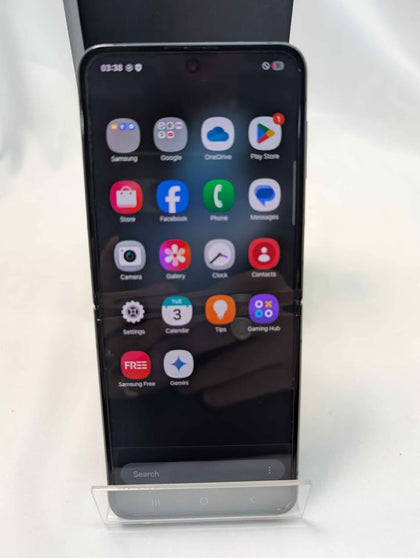 Samsung Galaxy Flip4 Mobile Phone - 128GB SSD - Phantom Black - Open Unlocked - Boxed