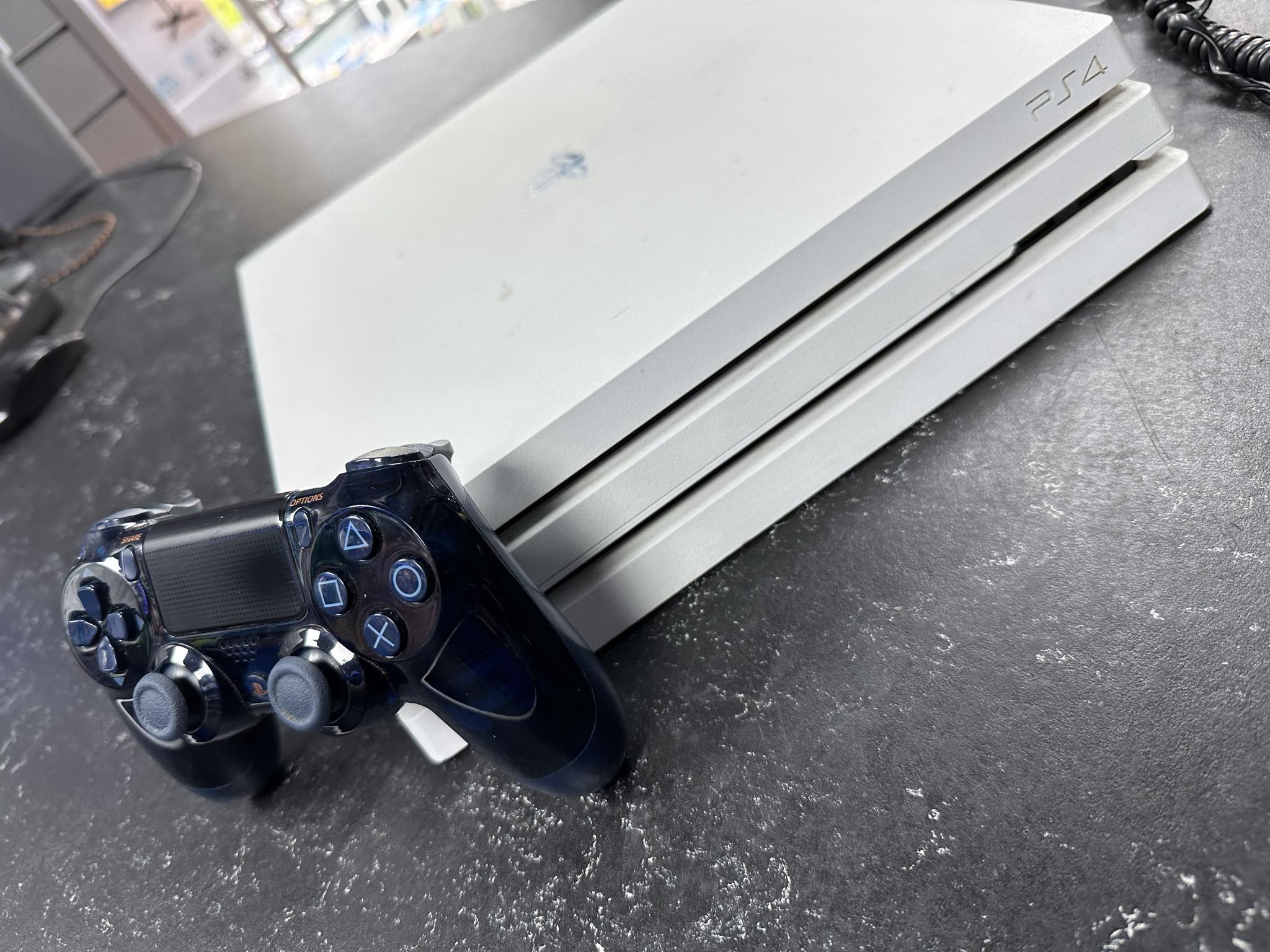 PlayStation 4 Pro Console newest in Glacier White 1 TB