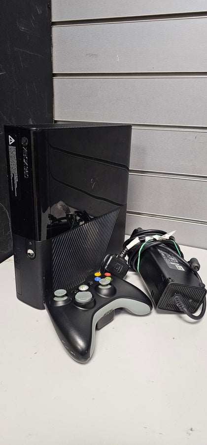 Xbox 360 E 500GB
