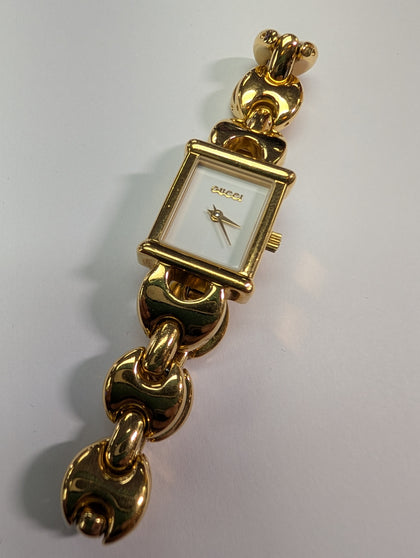 Ladies  Gold Plated Gucci  Watch 1800 L