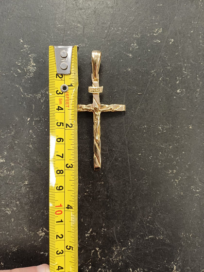 18ct Yellow Gold Heavyweight Crucifix Pendant (3