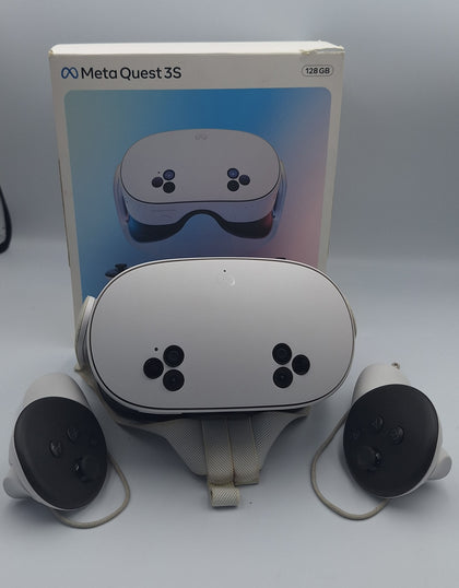 Meta Quest 3S Mixed Reality Headset 128GB white with 2 x controllers BOXED